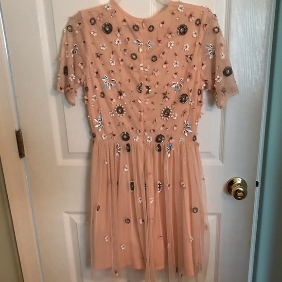 Lace & Beads Embellished Dress - Picture 3 of 6